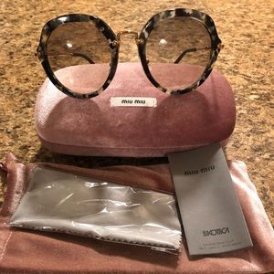 HOT🔥 Miu Miu Sunglasses
